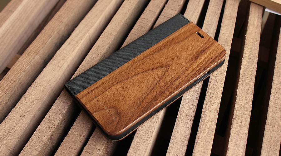 iPhone XS Max用 手帳型木製アイフォンケース