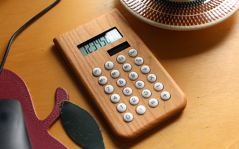 木製ソーラー電卓