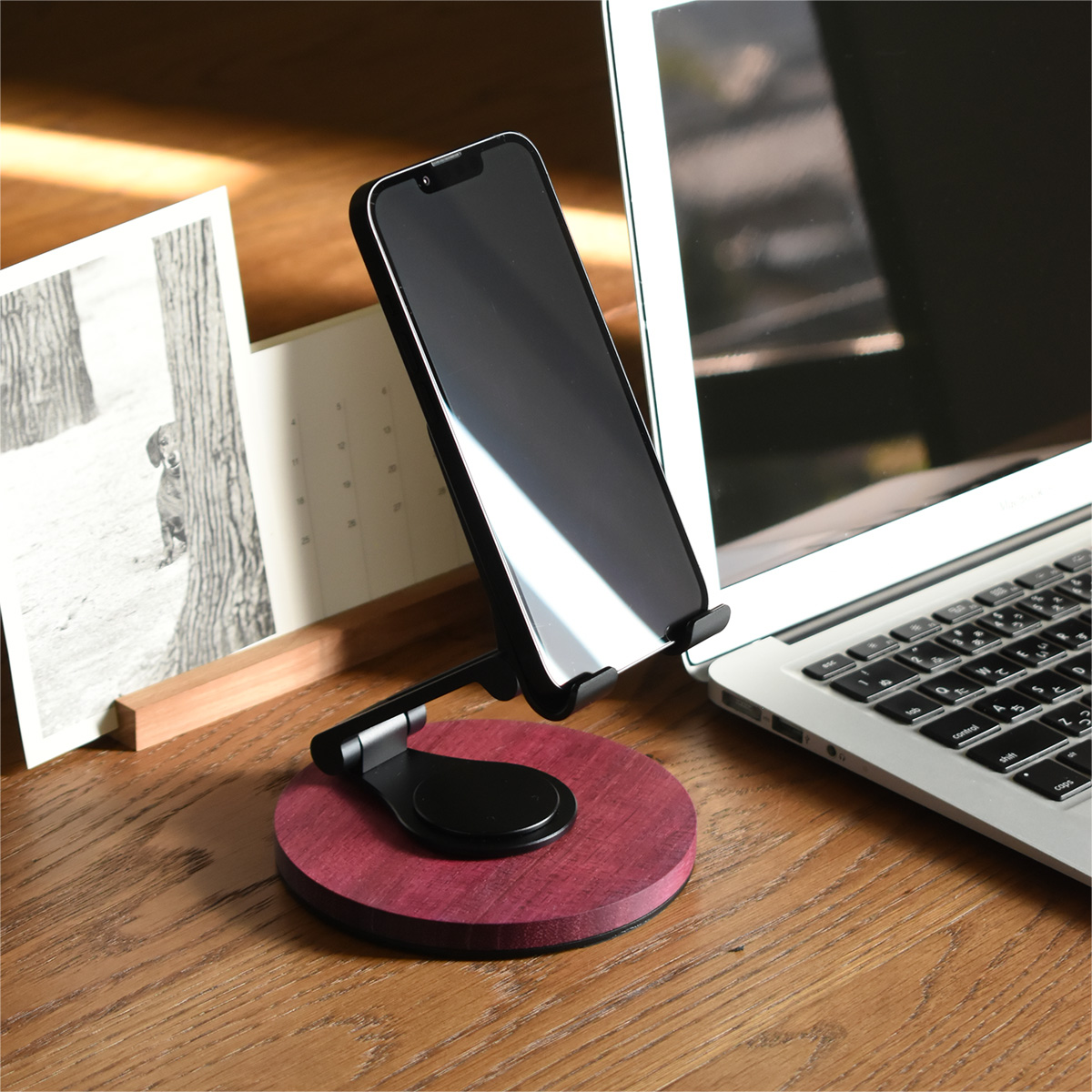 数量限定 人気のスマホスタンド「Smartphone Stand Adjustable」にカリン・パープルハートが登場