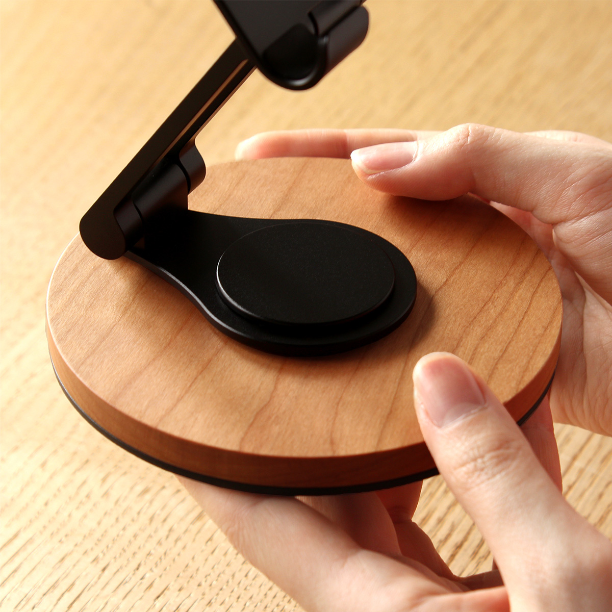 新樹種 Smartphone Stand Adjustableに「チェリー」が登場