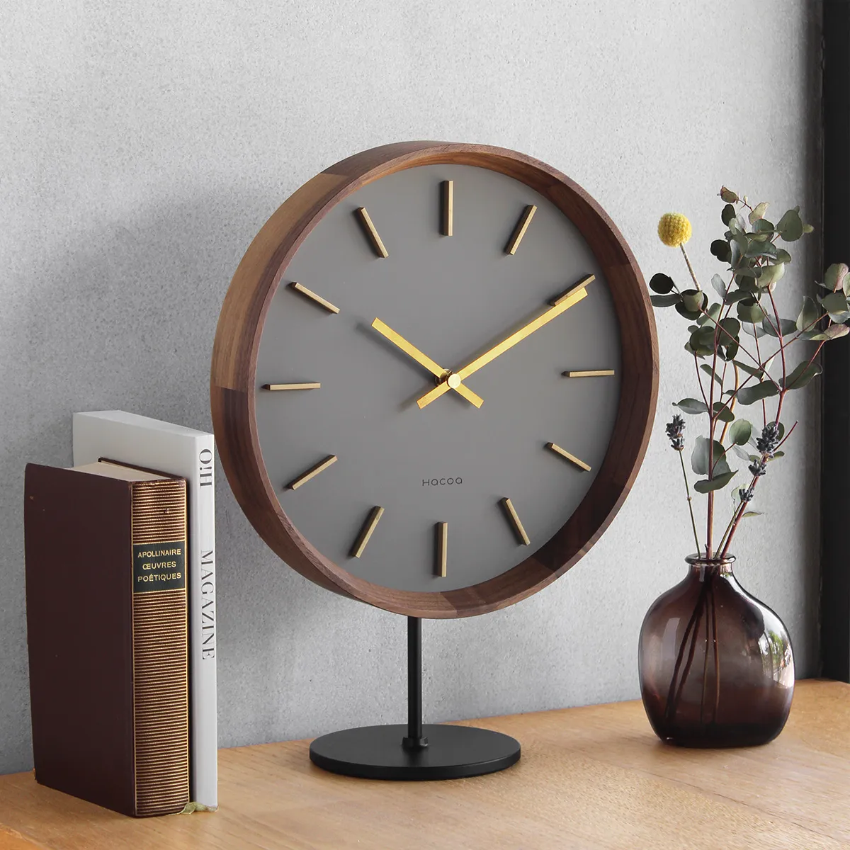 【仕様変更】壁に穴を開けない時計スタンド「Clock Stand」がリニューアル