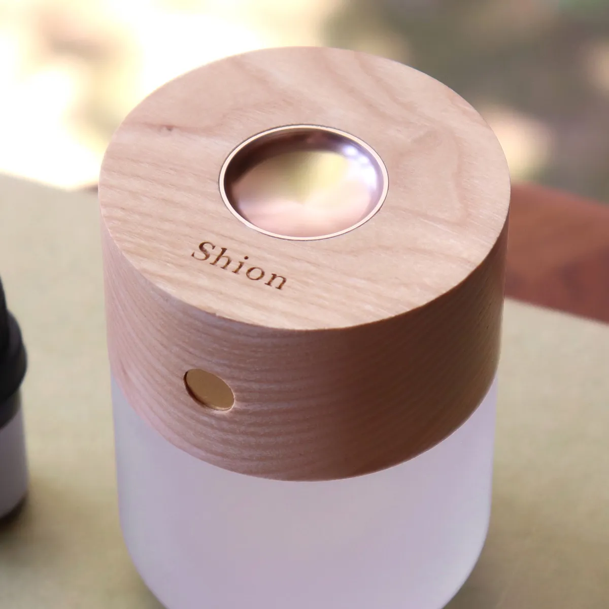 火も水も使わない。 さまざまな香りをたのしめる加熱式アロマディフューザー「GOOD FRAGRANCE LAMP」