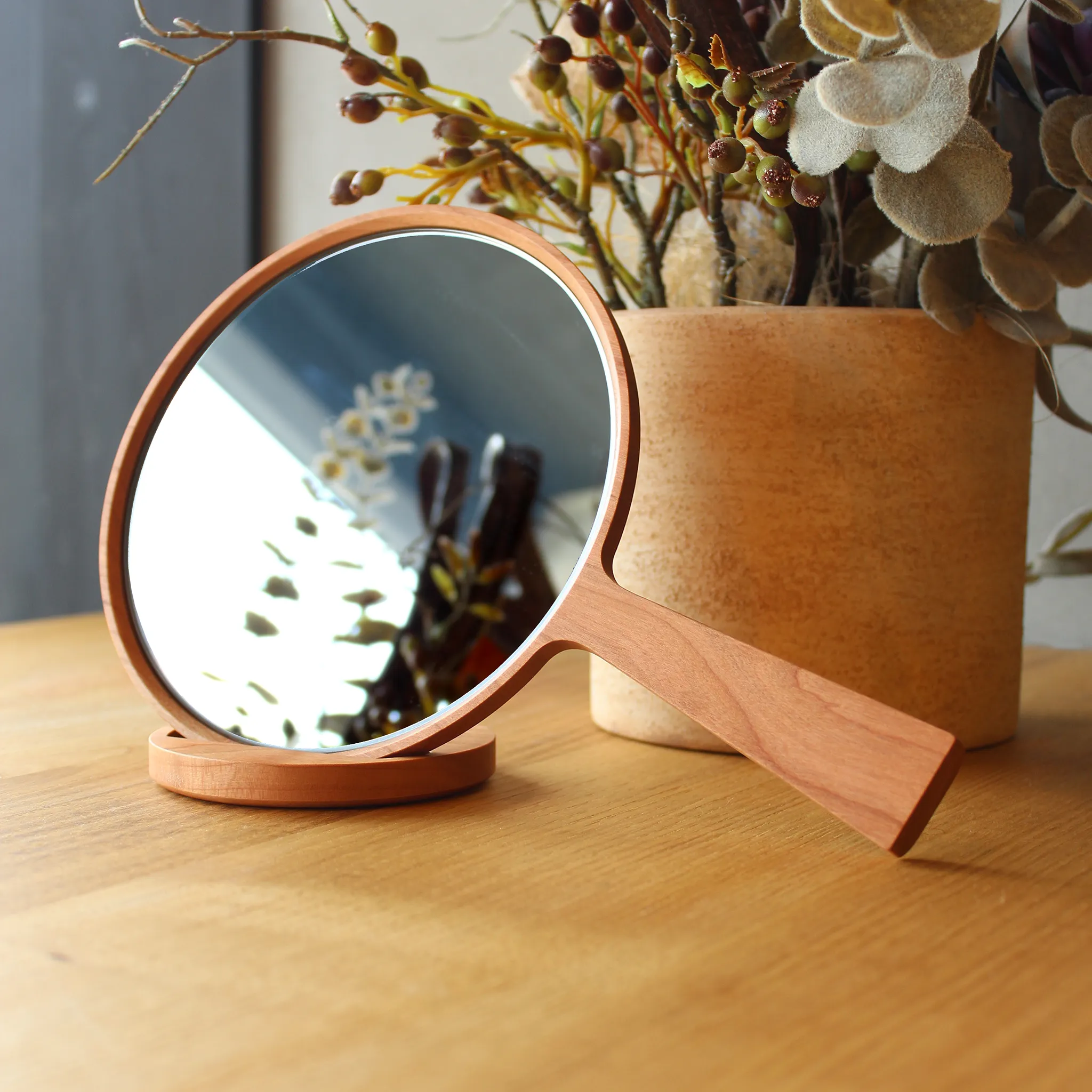 ハンドミラー・スタンドミラーとして使える木製手鏡