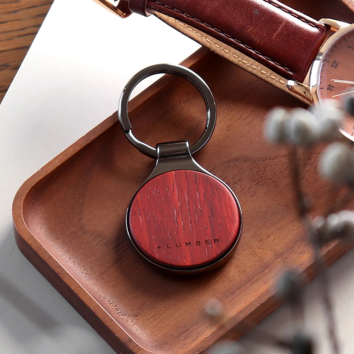 新樹種 人気の木製キーリングに赤褐色が魅力の丸型「カリン」が入荷