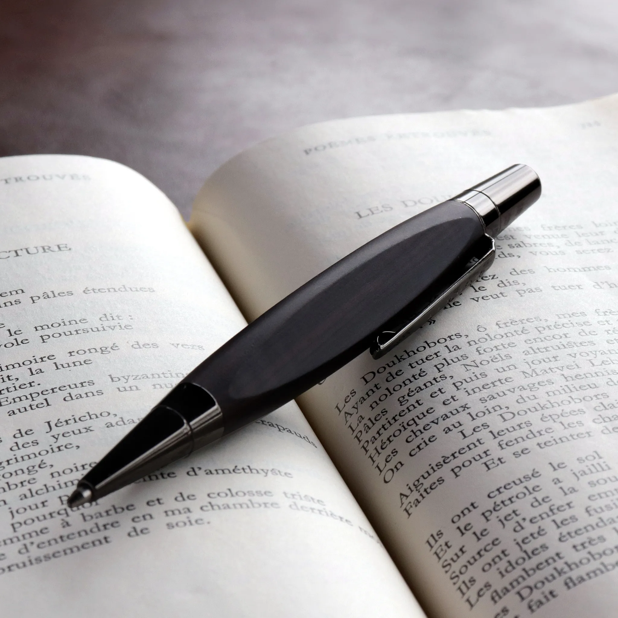 銘木黒檀のボールペン