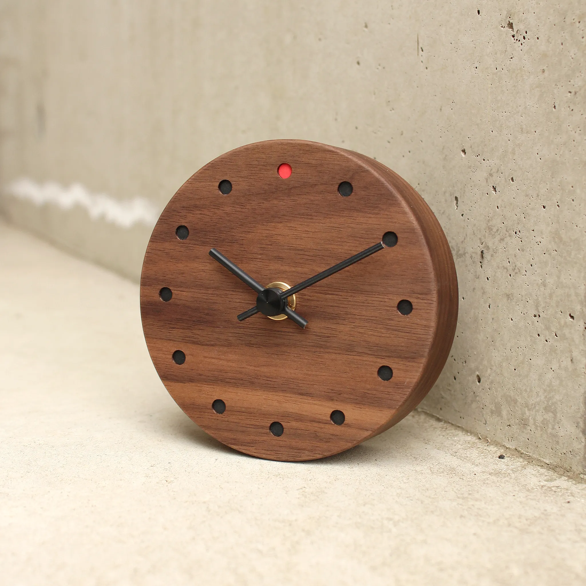 新築祝いに喜ばれるインテリア時計