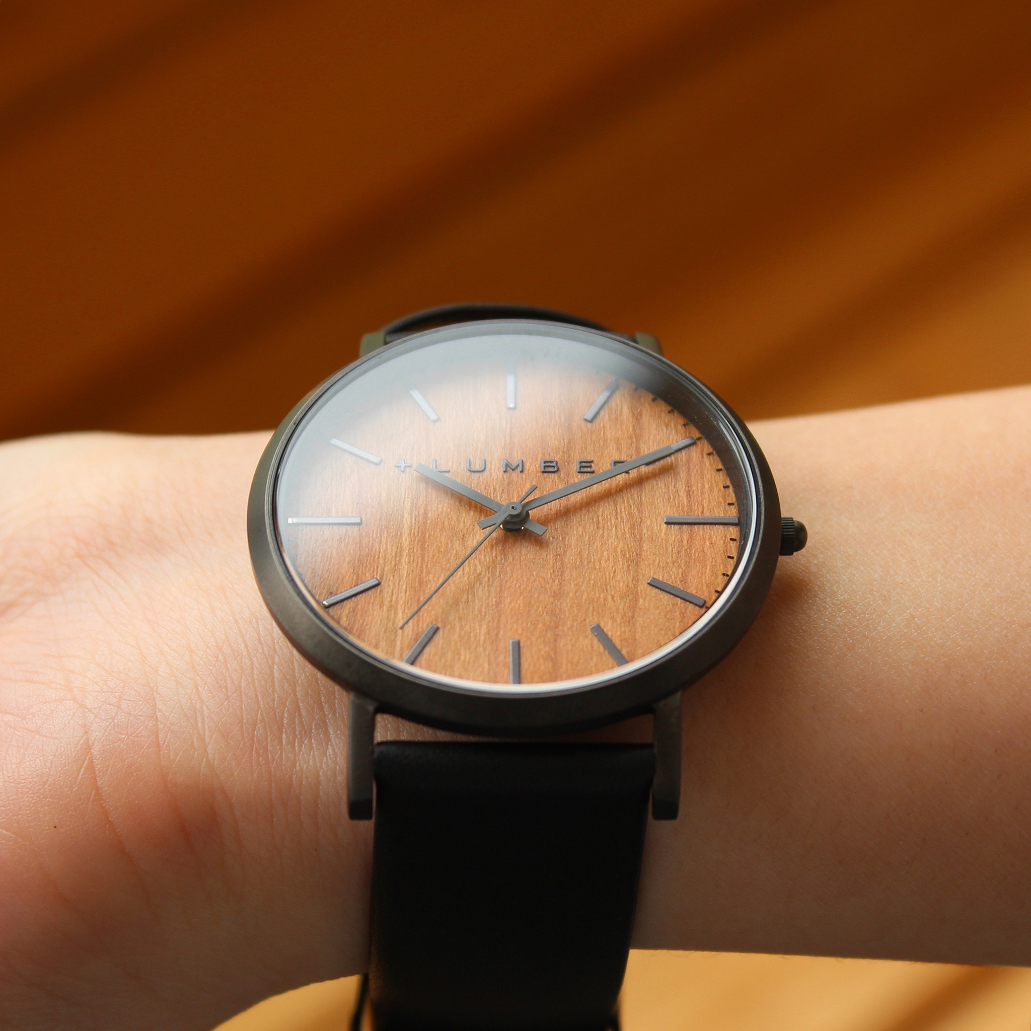 おしゃれな木製腕時計 3種類の木材から選べるWATCH1100 ギフトにも人気