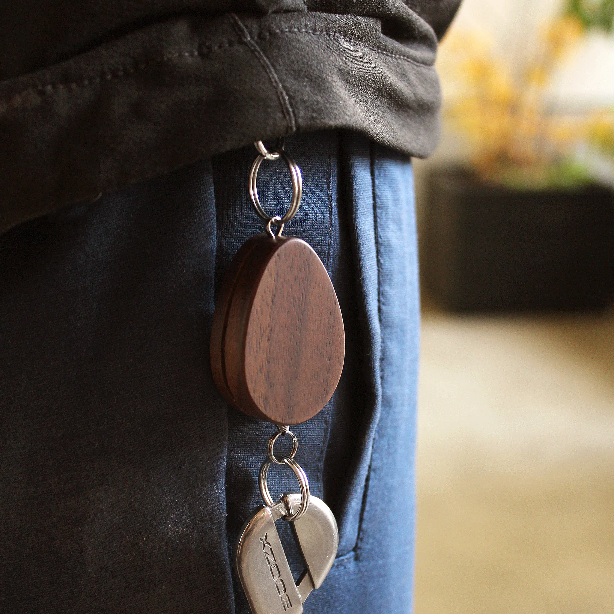 木製リールキーホルダーならではの魅力とは