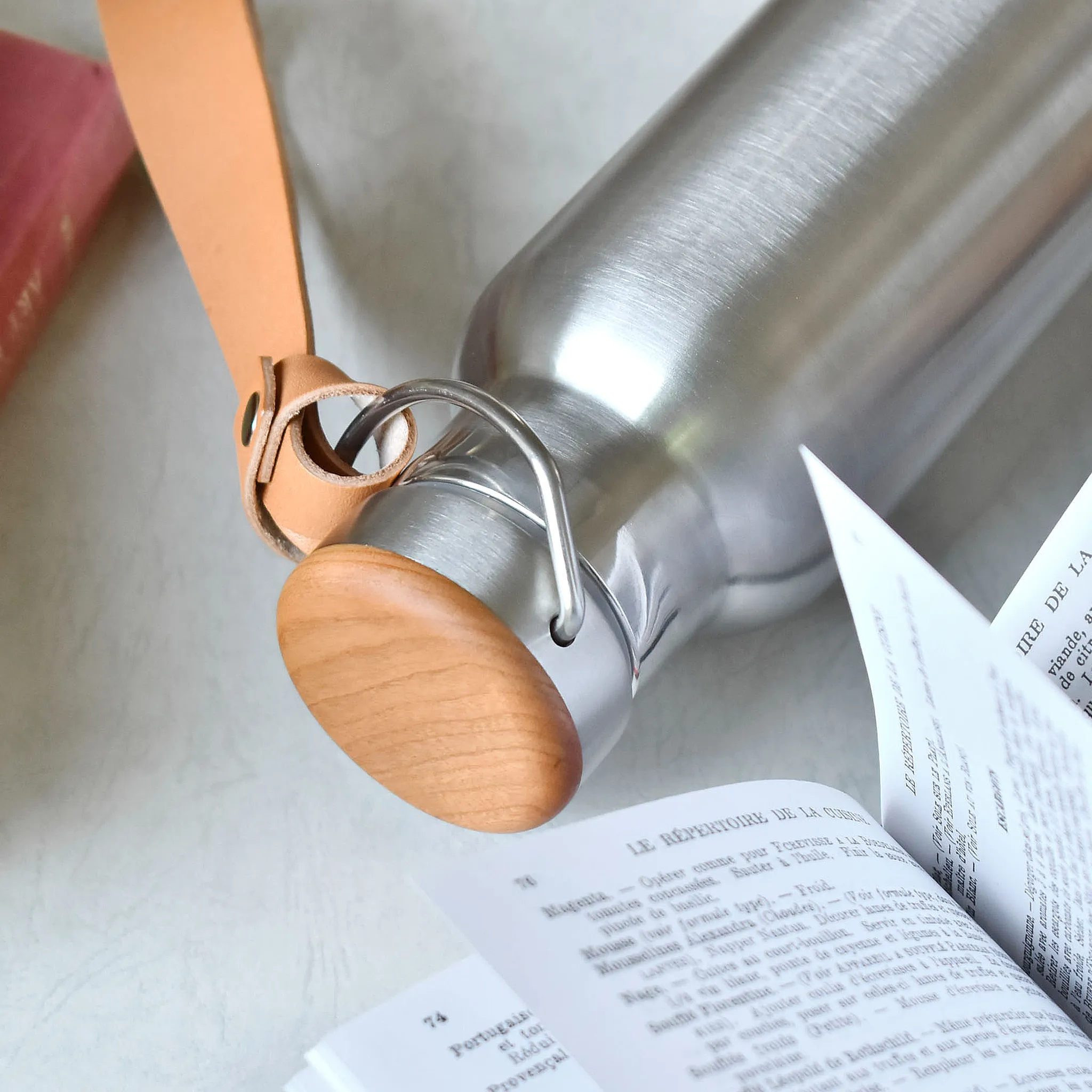 チェリー材のサーモボトル